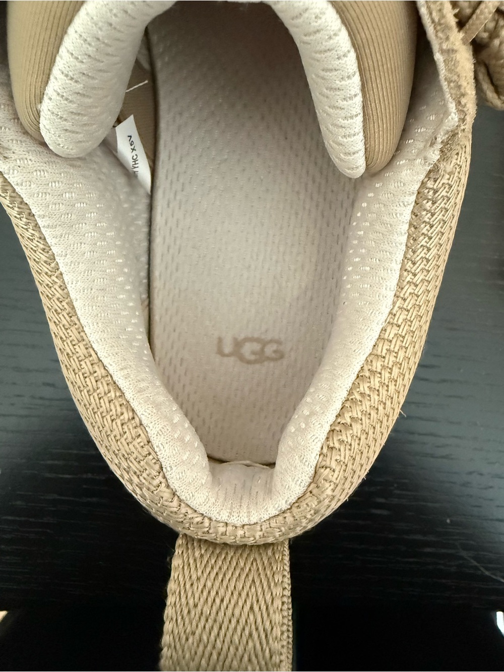 UGG SHOES - Picture 7 of 8